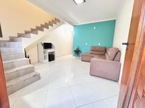 Two-story house with air conditioning, garage & yard 2 km from Canção Nova - Image 4