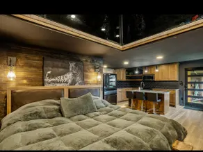 Private Backyard Suite | Pool · Hot Tub · Sauna - Image 2