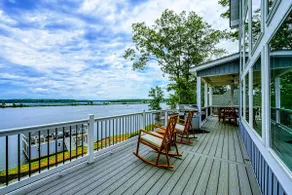 NEW 4BR Lakefront Lake Anna, Hot Tub, Boat Dock - Image 3