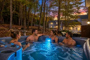 6BR Luxe Cabin Sleeps 16 Hot Tub & Pool Table - Image 5