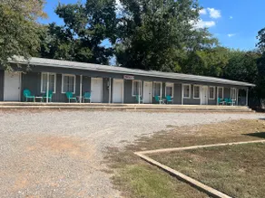 Reel ‘Em Inn: Cozy & Clean: 1 mile to Lake - Image 3