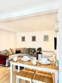 Figgy cottage - Image 3