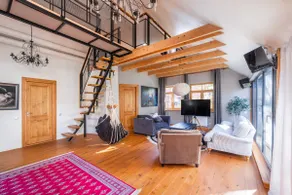 Cozy riverside penthouse - Image 2