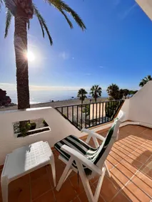 Beach front property with amazing views - Image 2