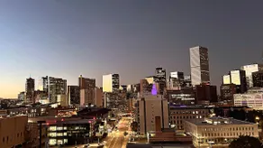 Downtown stay w/ best views of the city! - Image 2