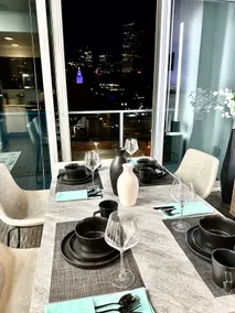 Downtown stay w/ best views of the city! - Image 5
