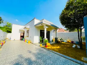 Garden Villa (200 meters from Expo Mart) - Image 2