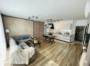 Platinum Lux 3 Rooms Unit - City Center - Image 2