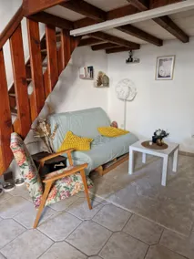 self-contained mezzanine apartment - Image 4