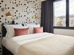 Numa | 1 Bedroom Apartment in Paris Issy - Image 2