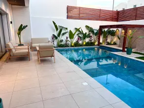 Balinese-style villa - Image 3