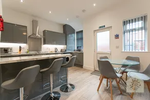 Fairhurst House - Image 3