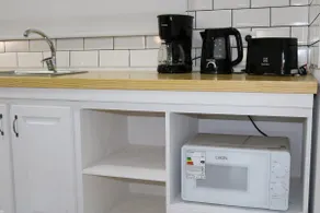 600 meters to downtown | Smart TV | Wi-Fi | Complimentary snacks - Image 4