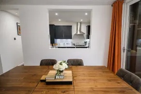 HollyTree - Family and Business Stay with parking - Image 5