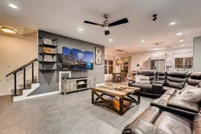 Downtown Private Oasis Stay Fire Pit & Hot Tub - Image 4
