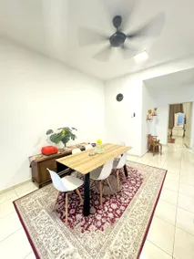 Fallem's Homestay Melaka I 4 ROOMS I FULLY AIRCOND I 9 PAX I FREE WIFI I NETFLIX I INTEX POOL - Image 3