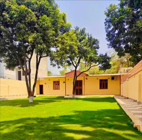A2 Villa by JMD - Peaceful Stay Near Expo Mart - Image 2