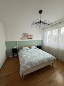 Quiet house of oaks, private parking - Image 2