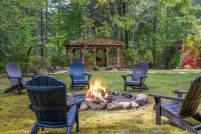 Hot Tub | Fire-pit | Game Room| Pet Friendly | BBQ - Image 3