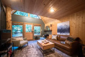 A-Frame w/ Hot Tub @ Mt Rainier & Nisqually River - Image 4