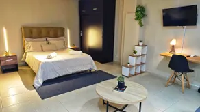 Cozy Loft/Heart of Cali/ Netflix /AC/Central - Image 2