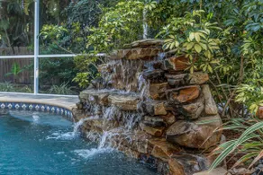 Lazy Lizard Villa! With Heated Pool/Spa/ Waterfall - Image 3