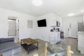 Downtown 1bd/1ba private ADU w 1GB fiber Wi-fi - Image 4