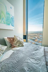 Penthouse Suite 70th floor Karlatornet Gothenburg - Image 3
