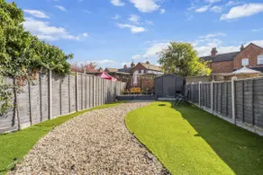 5-Bed Family & Group Stay Near Cricket Ground - Image 3