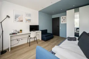 GoldenHugo Apartment - Image 3