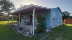 Cabin for A&M Games, Fishing or Family Get-a-Ways! - Image 4