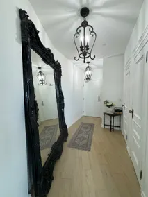 Aesthetic Downtown Toronto Condo | Walk Everywhere - Image 5