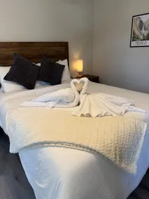 Dual Master Suites | Extended Stays| Large Groups - Image 4