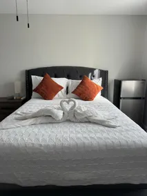 Dual Master Suites | Extended Stays| Large Groups - Image 2