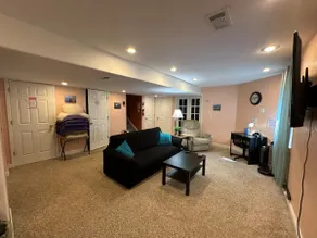 Relaxing spot for 4 near airport - Image 2
