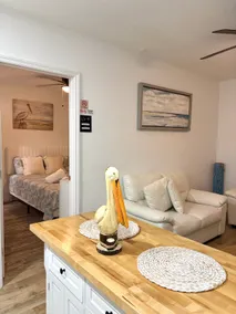 The Pelican Cove - guest house - Image 4