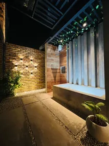 Automation House with Jacuzzi/Garage - Image 2