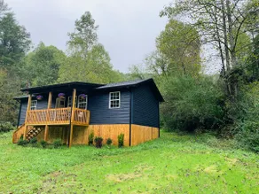 Bluegrass Bungalow - Image 2