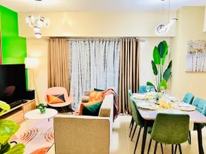 Luxury 3BR Suite |75” SMART TV|Fast WiFi|near Cubao - Image 3