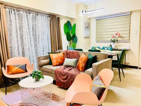 Luxury 3BR Suite |75” SMART TV|Fast WiFi|near Cubao - Image 2