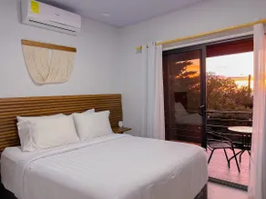 Private Bathroom and A/C on Both Rooms! - Image 5