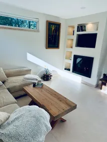 The Ugly House - Image 2