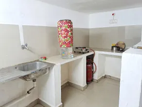Entire house/kitchen/Shell/Perungudi/AC/IIT/Wifi - Image 5