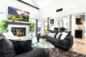 FREE NIGHT! Sleeps 10, Private Pool & Hot Tub - Image 2