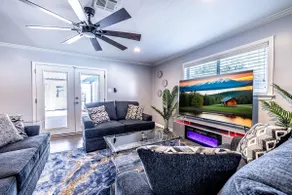 FREE NIGHT! Sleeps 20, Private Pool, Hot Tub - Image 2
