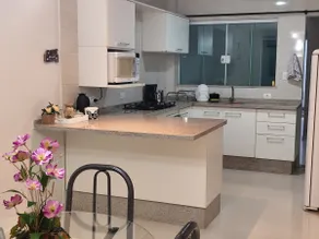 Beautiful townhouse, comfortable, clean and spacious garage - Image 3