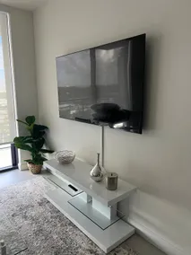 Spectacular and cozy unit 818 - Image 2