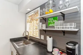 The Hawkeye Hideaway | 2 BR - Image 5
