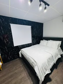 Beautiful Studio Nr Int. Airport - Image 3