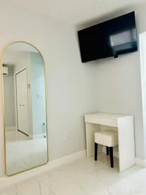 Beautiful room for couples - Image 5